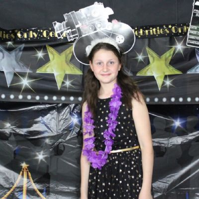 Year 6 Disco (24)